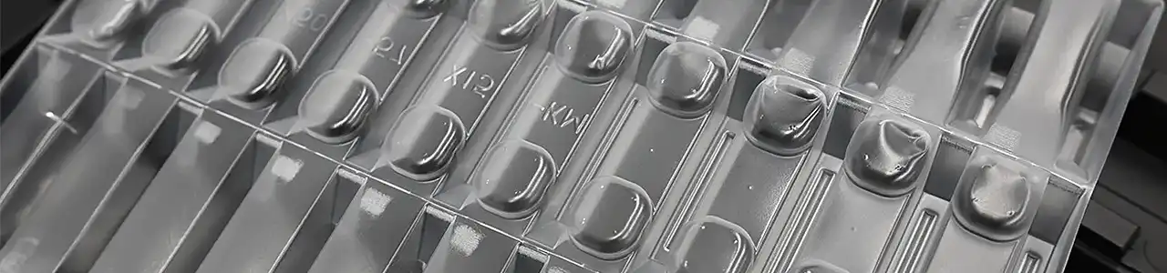 工程で見る真空（圧空）成形の方法